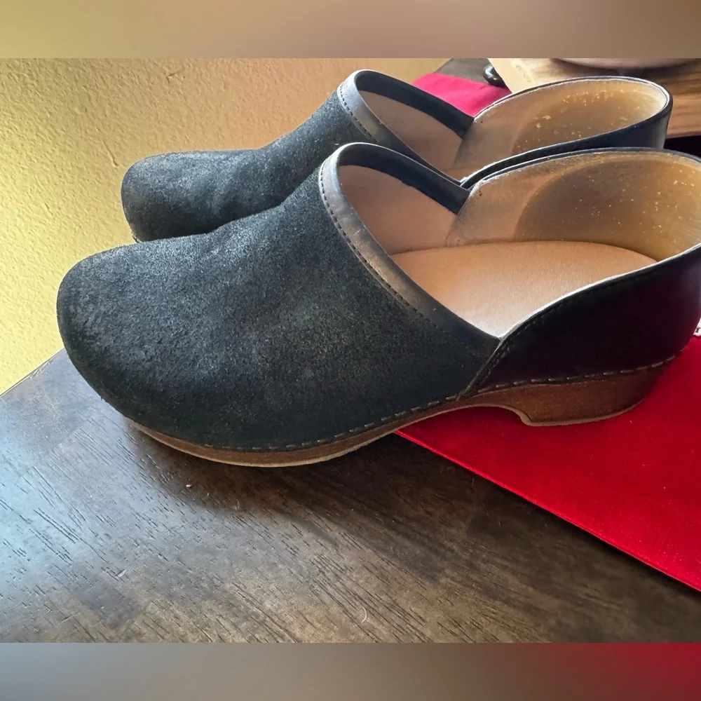 Dansko clogs - Picture 5 of 7